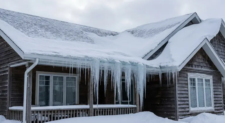 Ice Dam Prevention Canada: Causes & When to Call a Pro