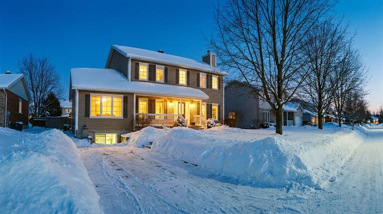 How to Prevent Frozen Pipes in a Rental Property in Canada