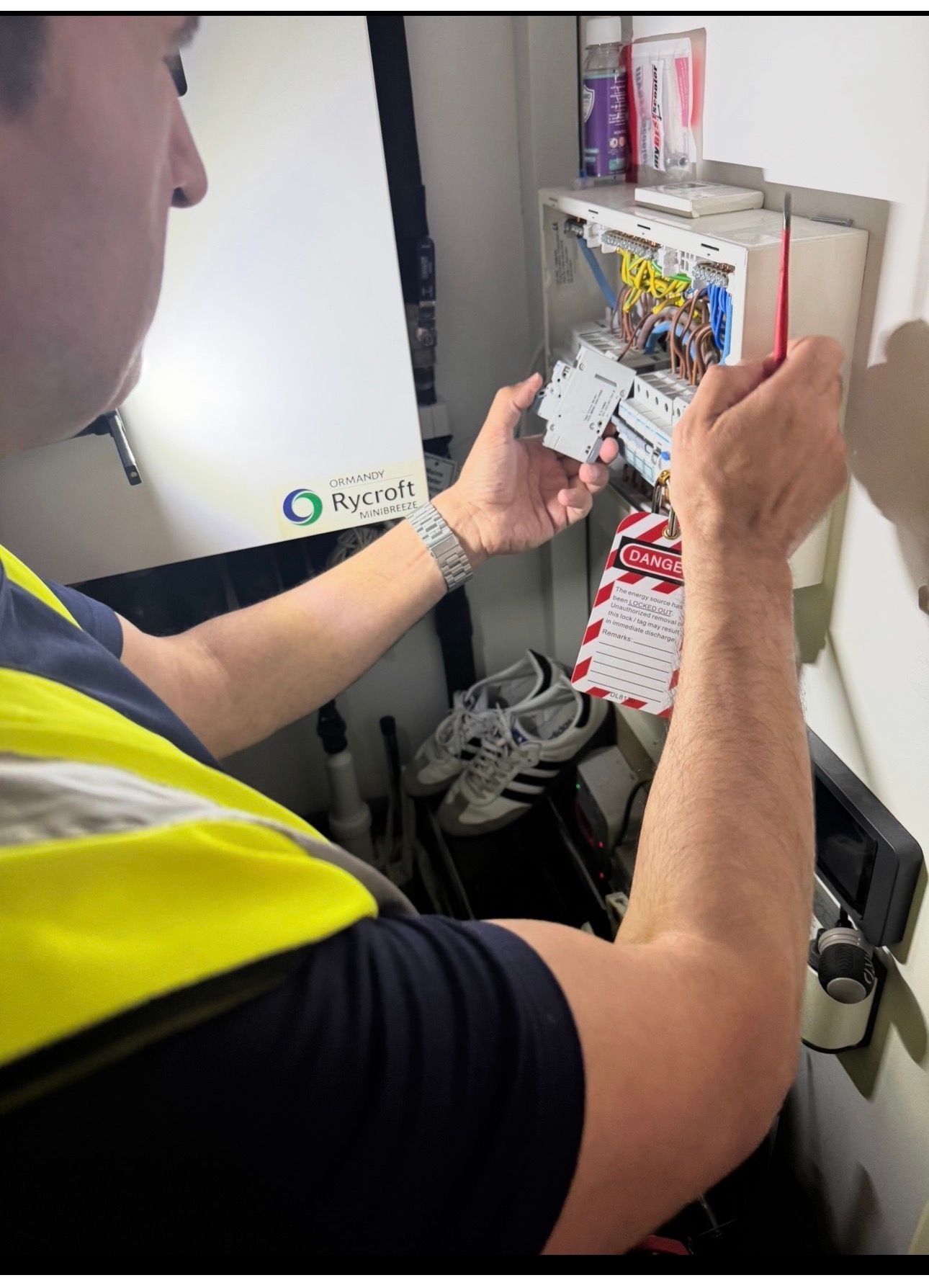Kinetic electrical uk ltd