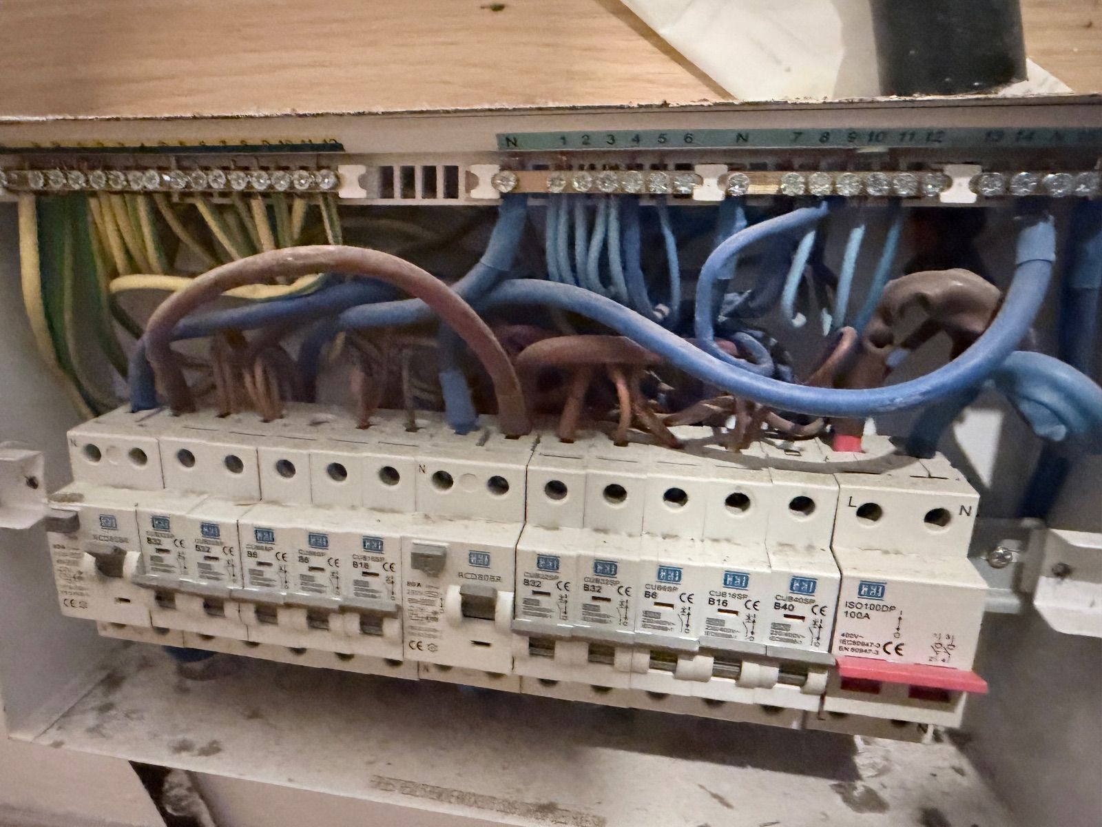 HOXTON ELECTRIC LTD