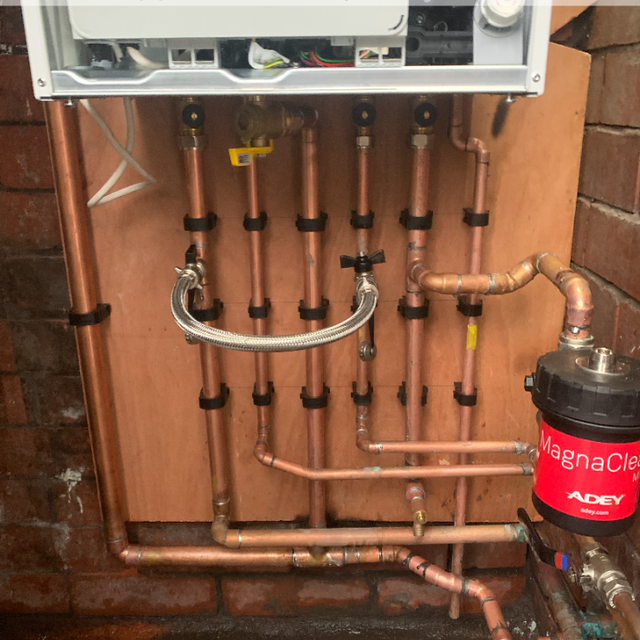 DELTA T PLUMBING HEATING AND RENEWABLES LTD