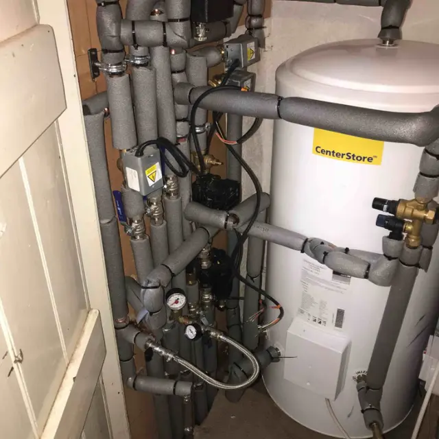 DELTA T PLUMBING HEATING AND RENEWABLES LTD