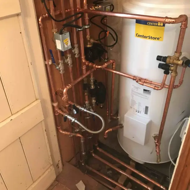 DELTA T PLUMBING HEATING AND RENEWABLES LTD