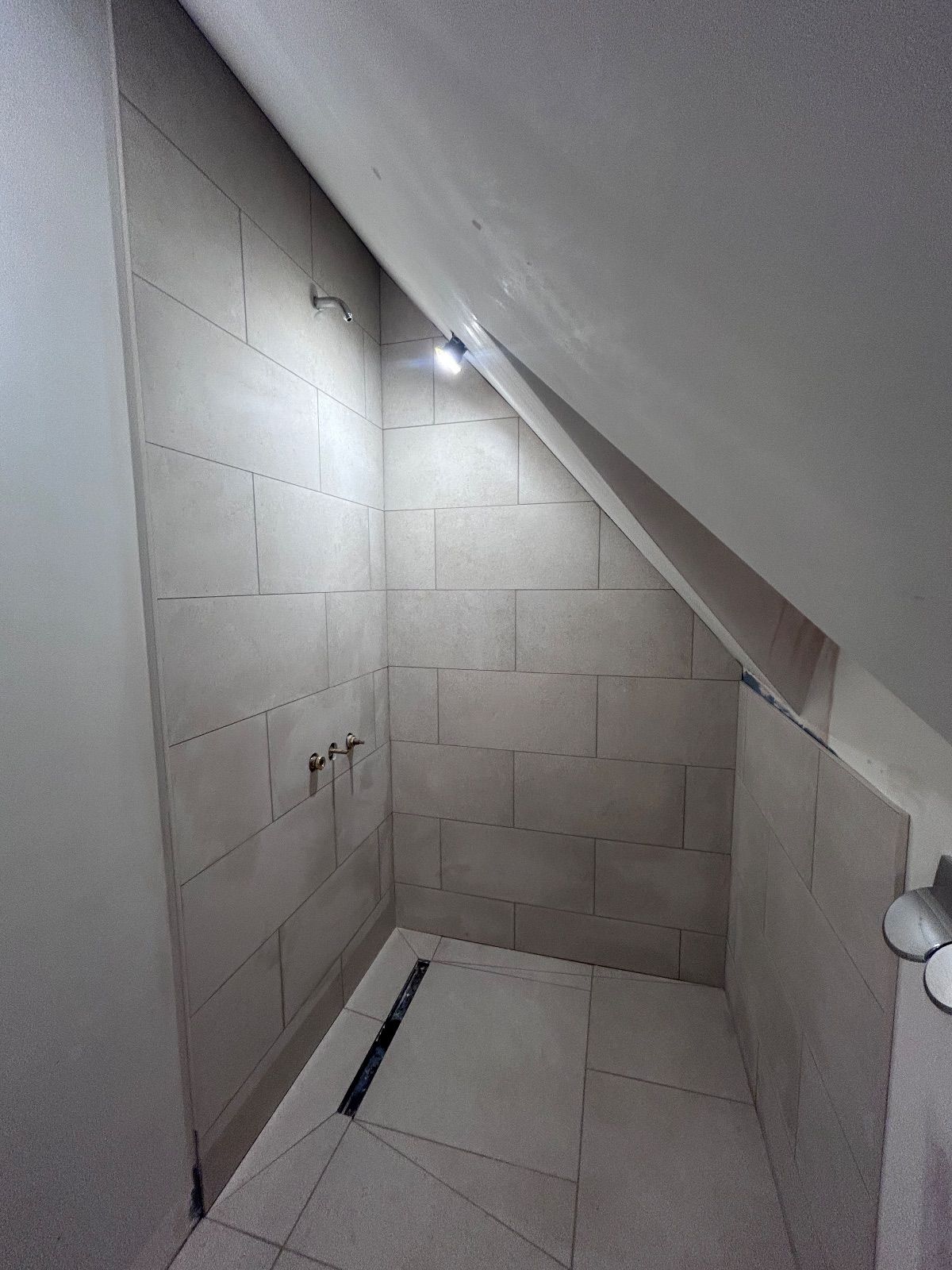 Versatile wall & floor tile specialist