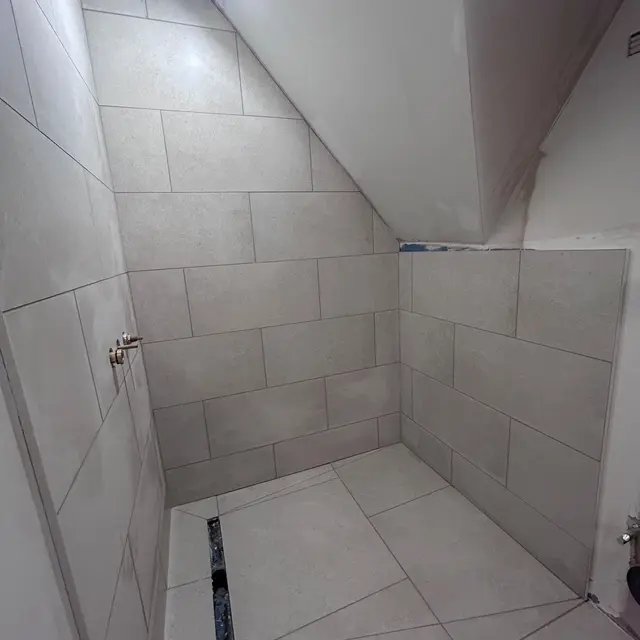 Versatile wall & floor tile specialist