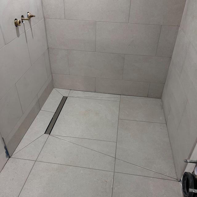 Versatile wall & floor tile specialist