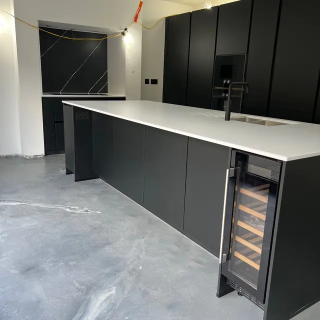 RC kitchens and bathrooms