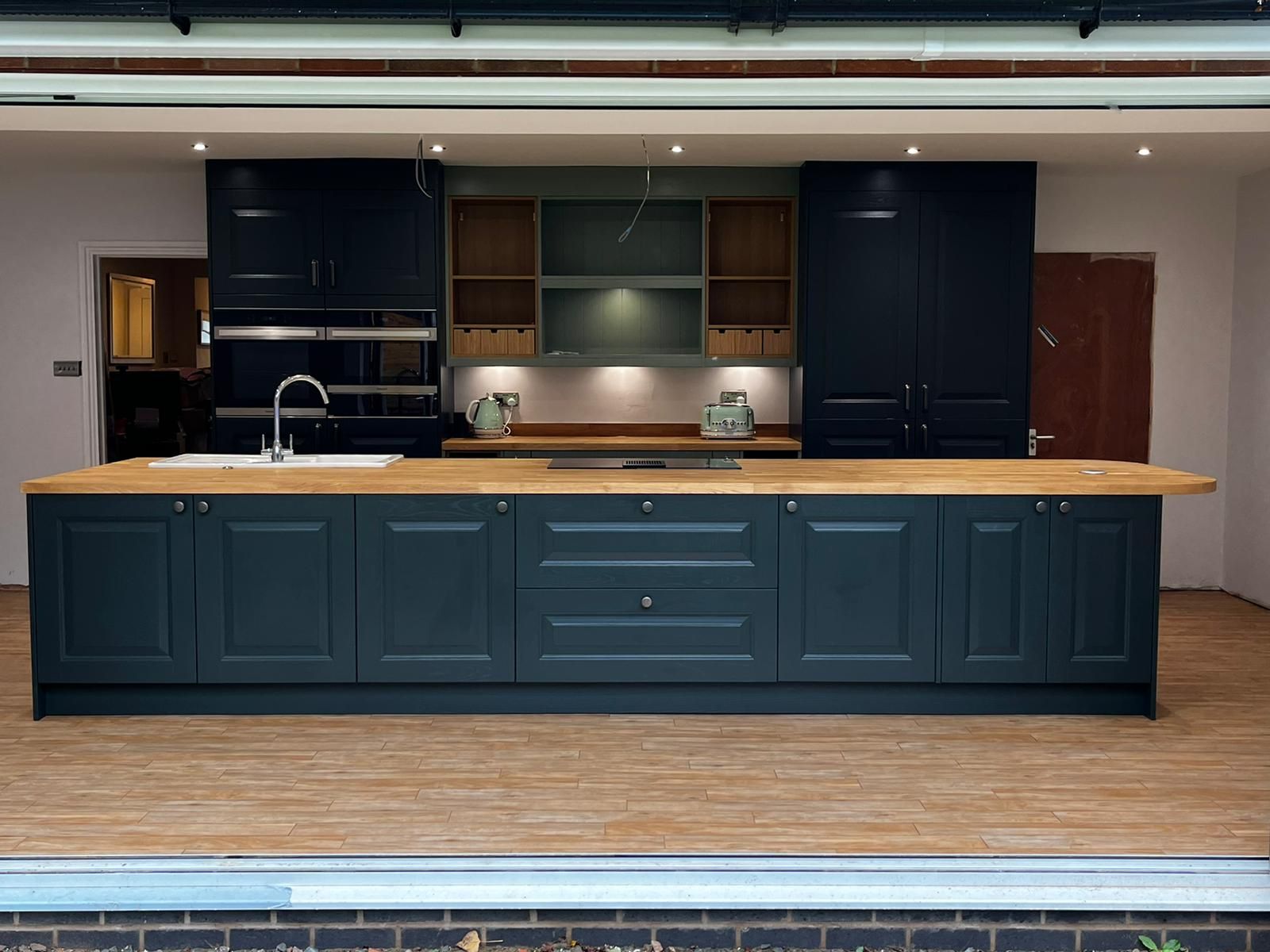 RC kitchens and bathrooms