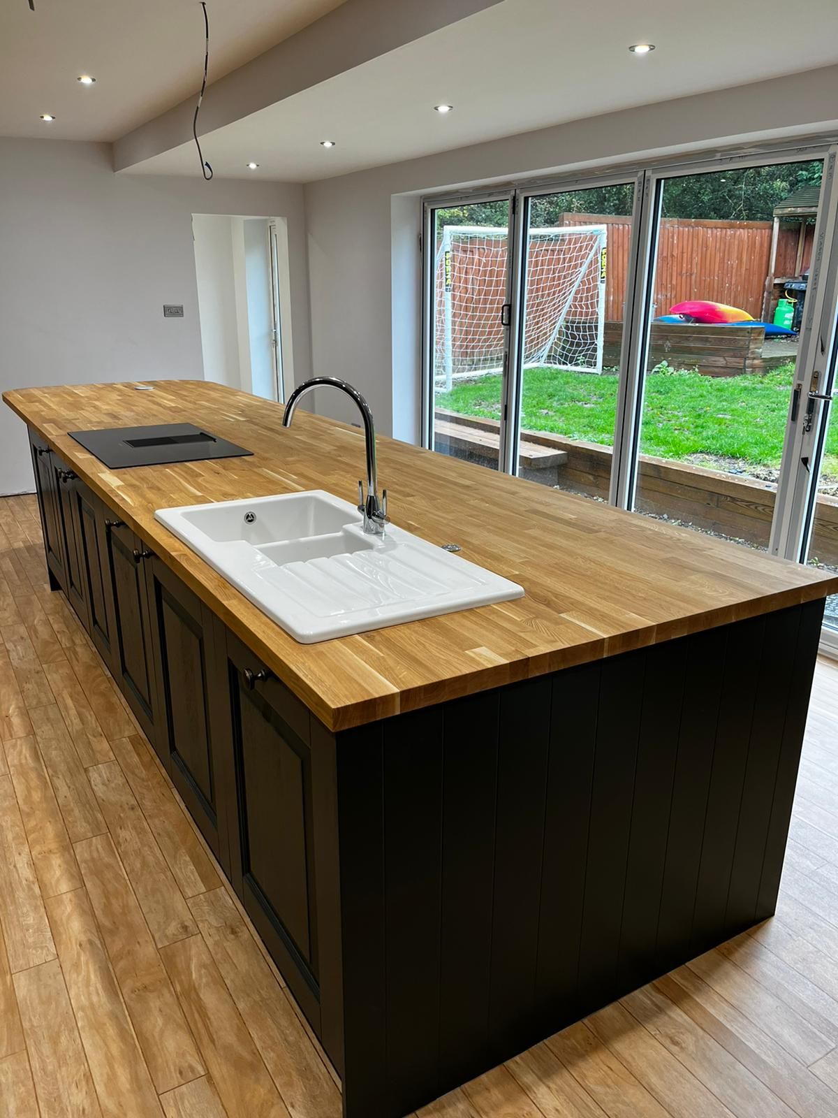 RC kitchens and bathrooms