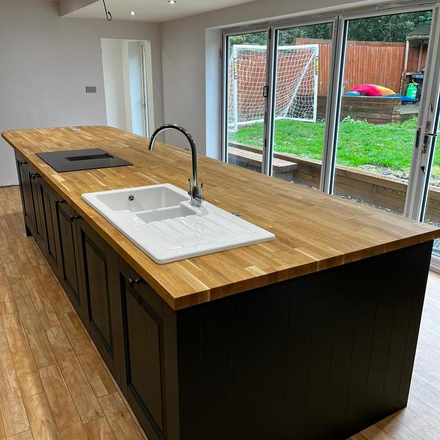 RC kitchens and bathrooms