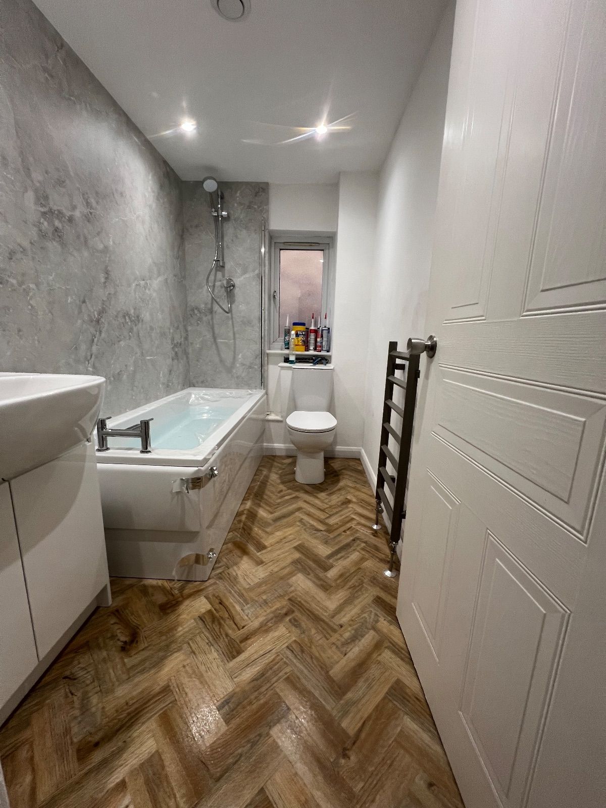 RC kitchens and bathrooms