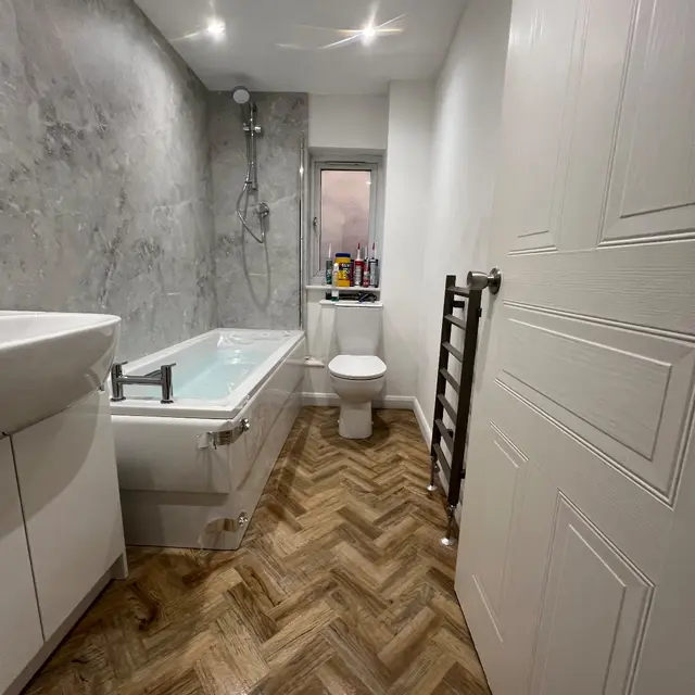 RC kitchens and bathrooms