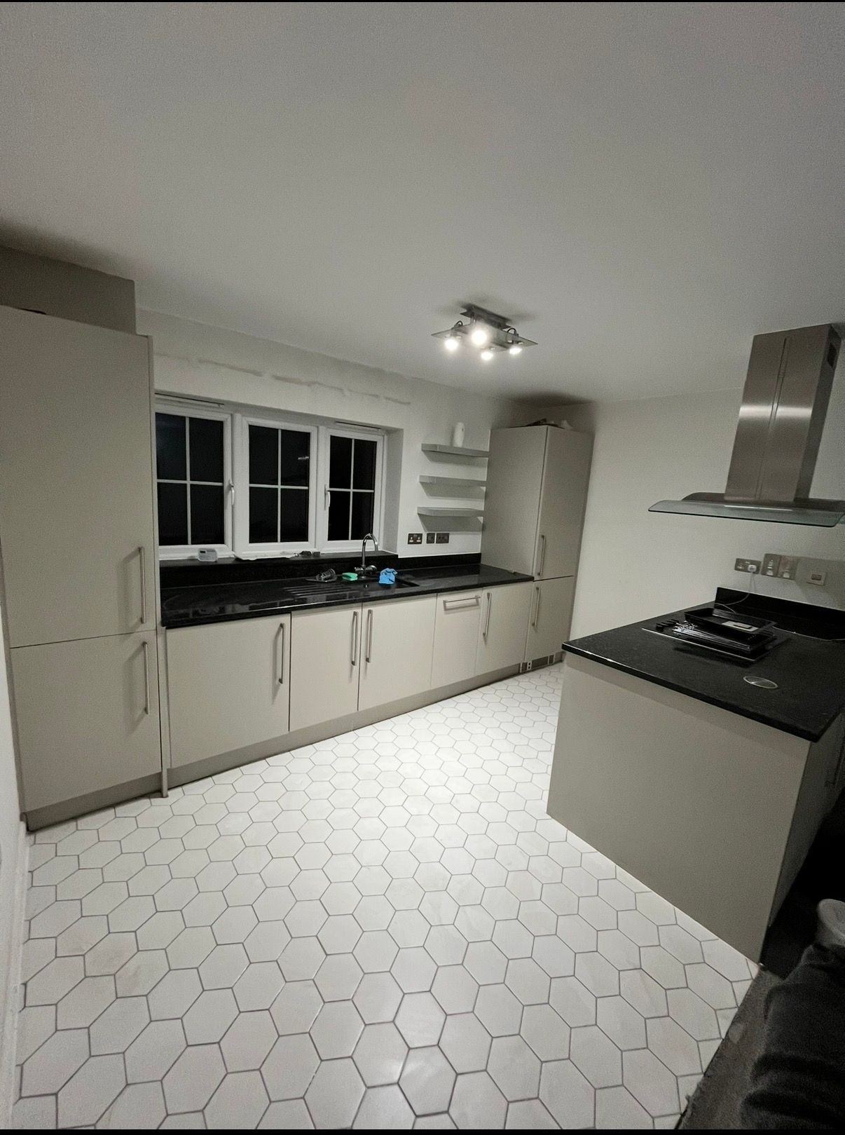 DK CONSTRUCTION SOLUTIONS LTD