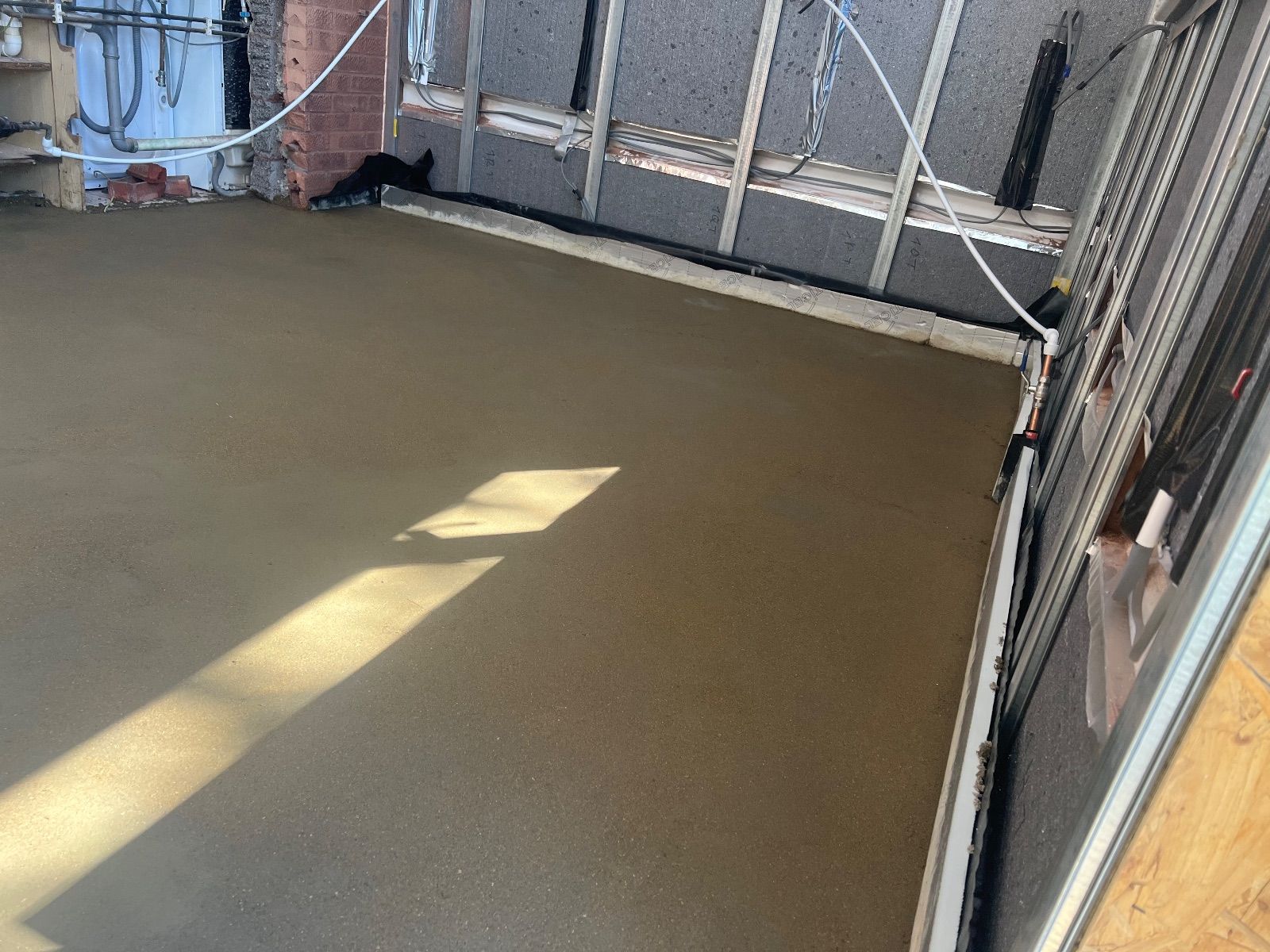 West green screeding