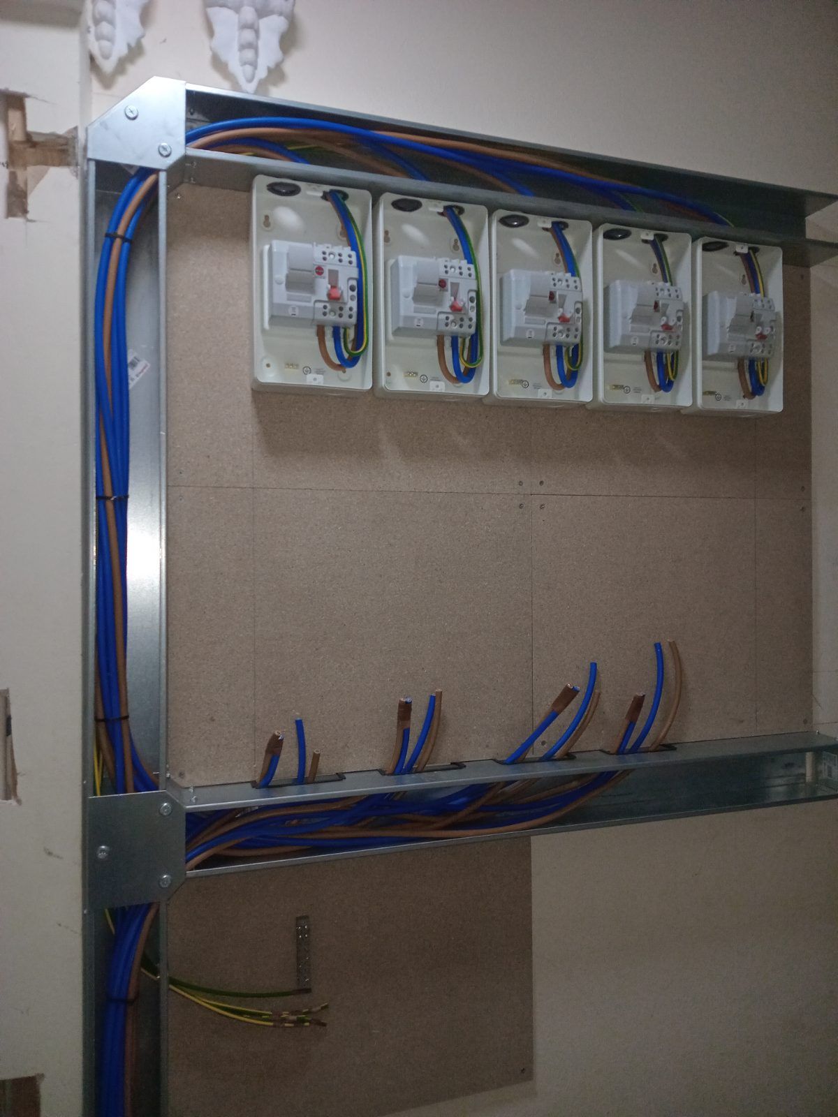 ISA ELECTRICS LIMITED